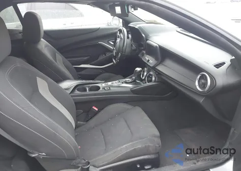 2018 Chevrolet Camaro 1Lt z USA, uszkodzony, nr VIN 1G1FB3DX1J0121529